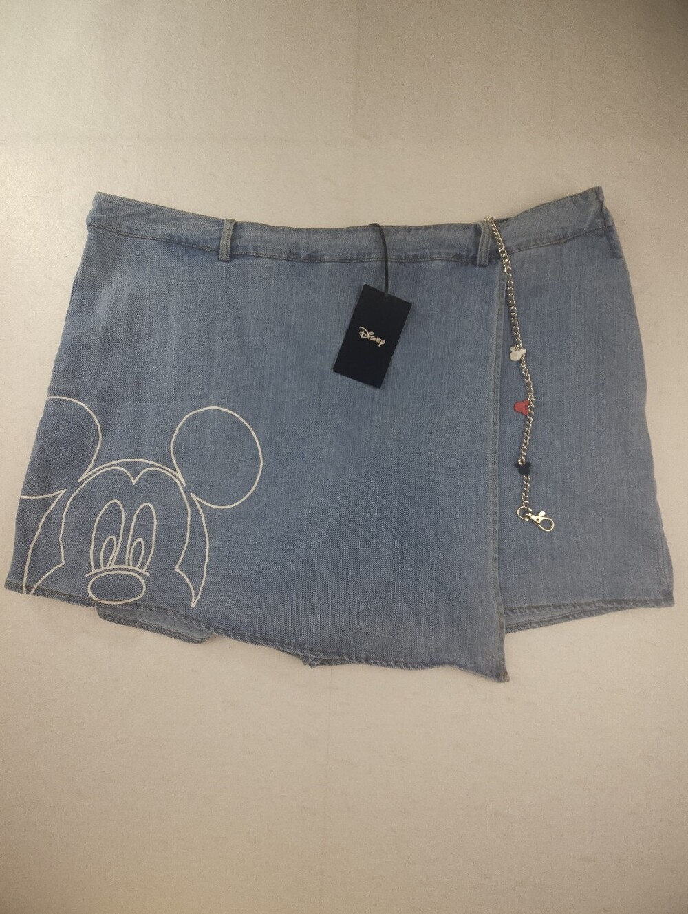 Hot Topic Disney Denim Asymmetrical Mickey Skort with Charm Chain Size 3X